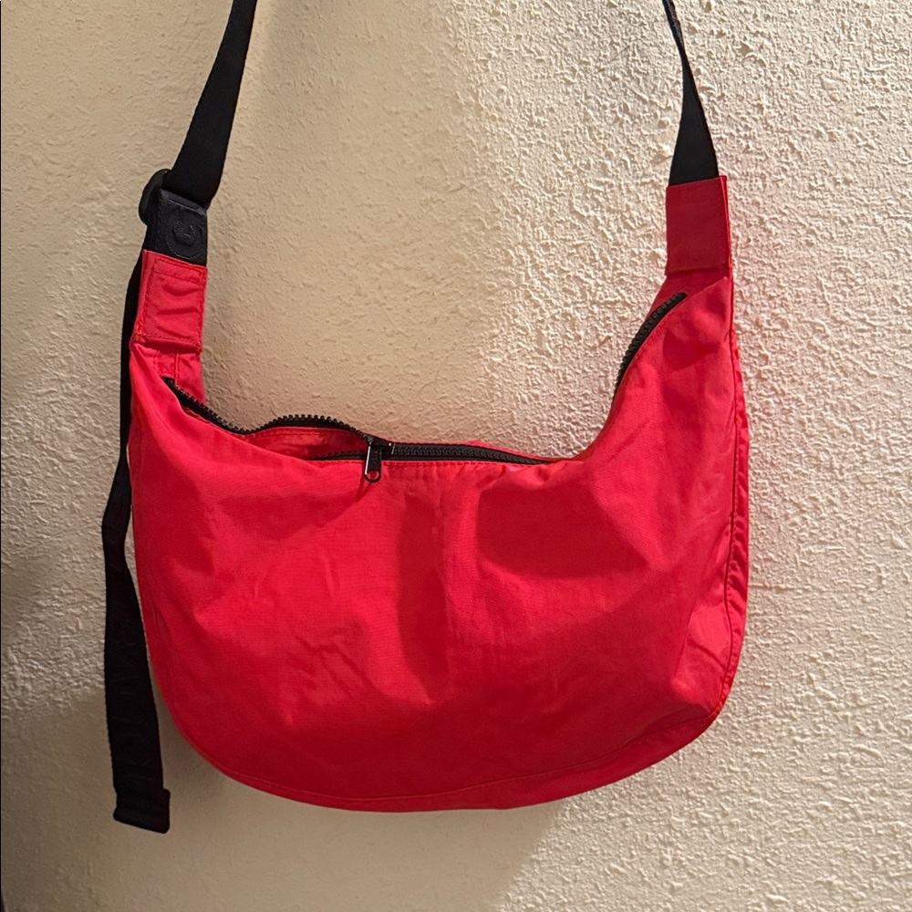 Medium Crescent Bag